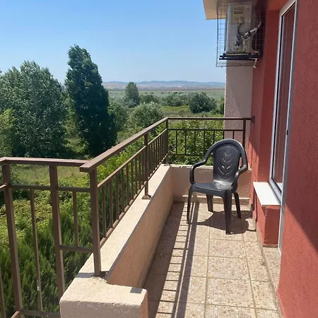 Charming, Floor, 1 Bedroom Daire