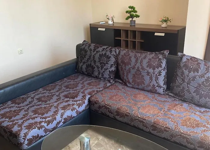Charming, Floor, 1 Bedroom Daire *